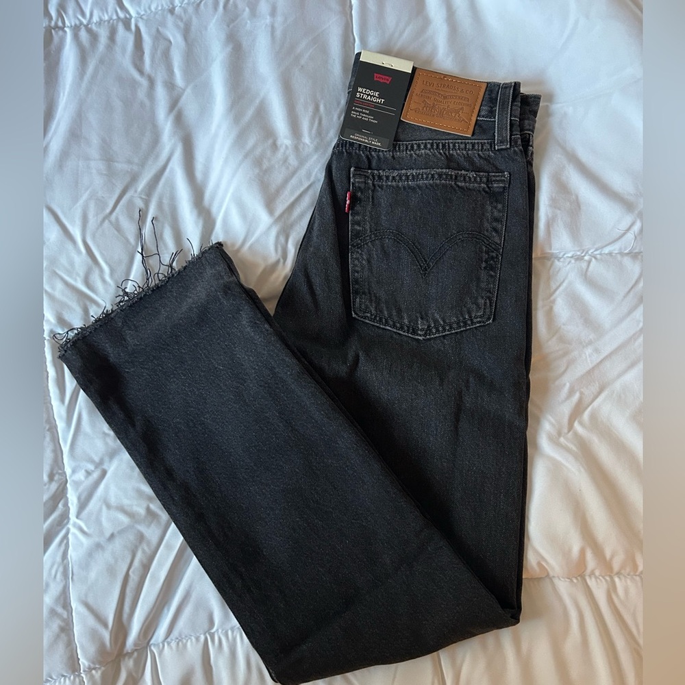 LEVI’s WEDGIE STRAIGHT FIT WOMEN'S JEANS